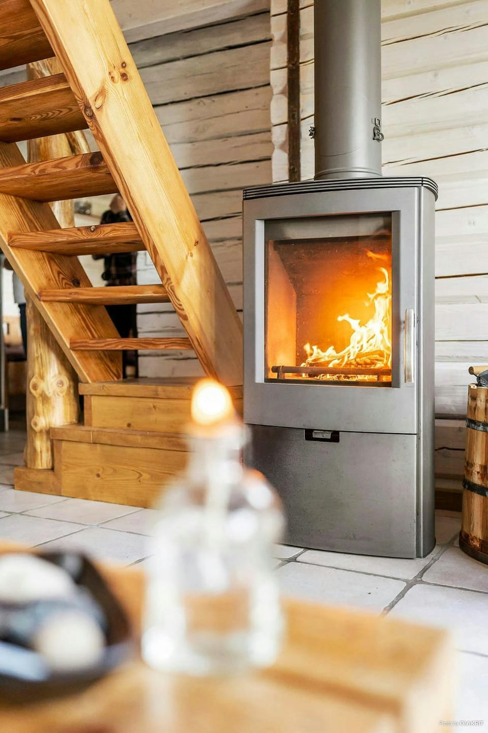 Timber cabin with sauna by the lake in Isaberg Cabin in Västra Götaland County