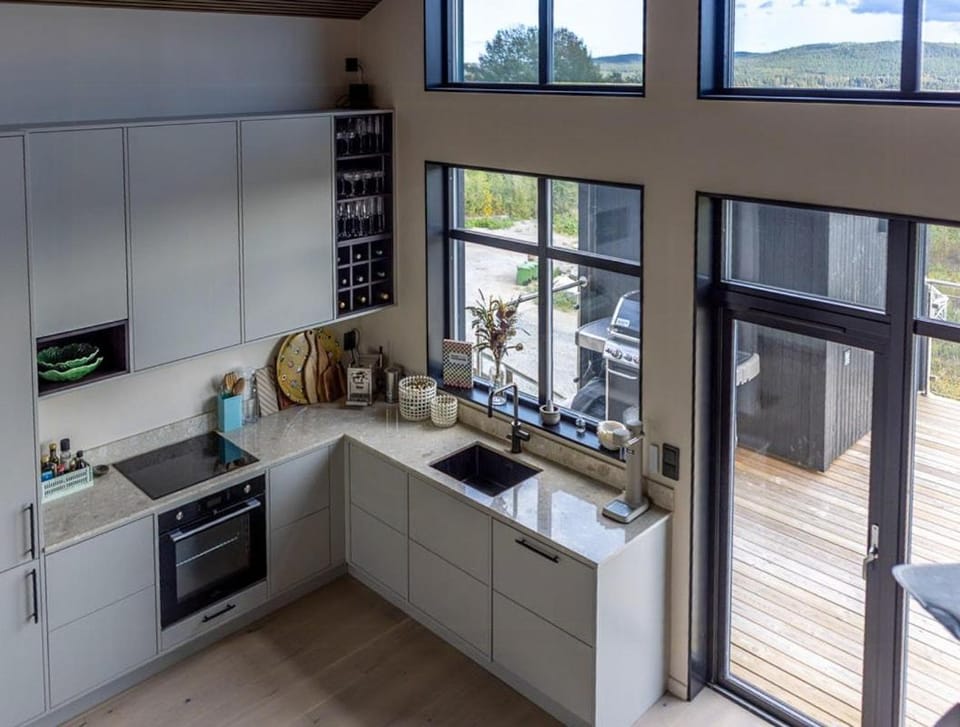 Warm and luxurious cabin with great views Cabin in Sweden
