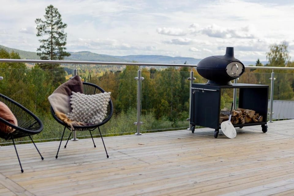 Warm and luxurious cabin with great views Cabin in Sweden