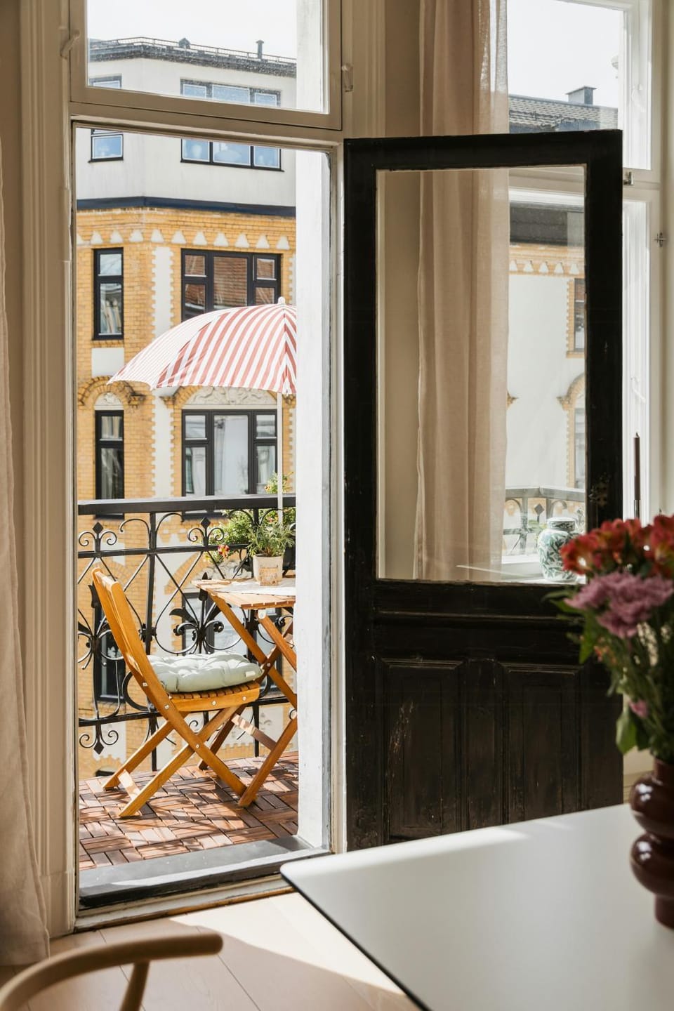Flat from the 1800s with balcony in Frogner Apartment in Oslo