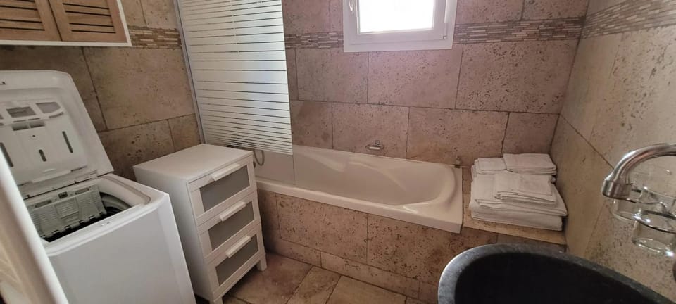 Bathroom, Living room