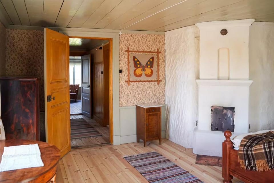 Authentic 1800s cottage in Smaland House in Västra Götaland County