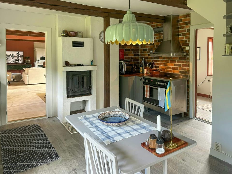 Farmhouse with view towards Kullaberg House in Skåne County
