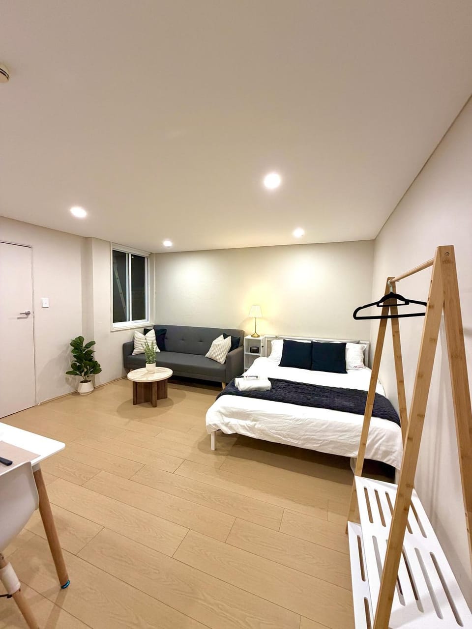 Photo of the whole room