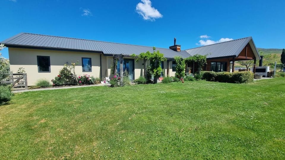 Country Escape - Sauna, Wine, Views House in Otago