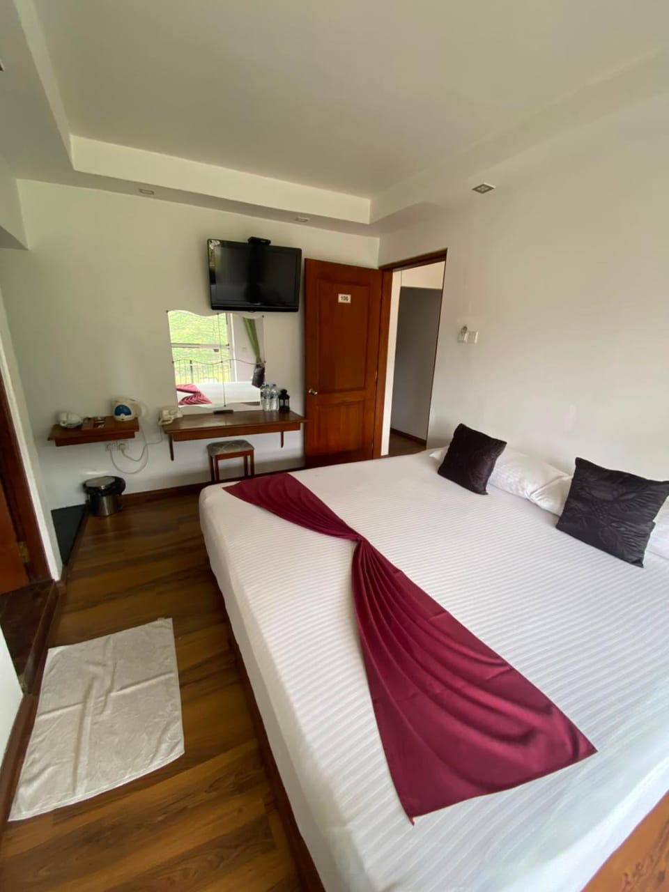 Bed, Photo of the whole room, Bedroom, wardrobe