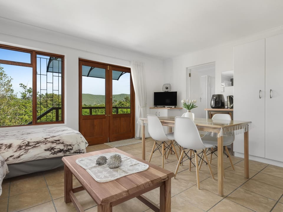 TV and multimedia, View (from property/room), Balcony/Terrace, Living room, Seating area, Dining area