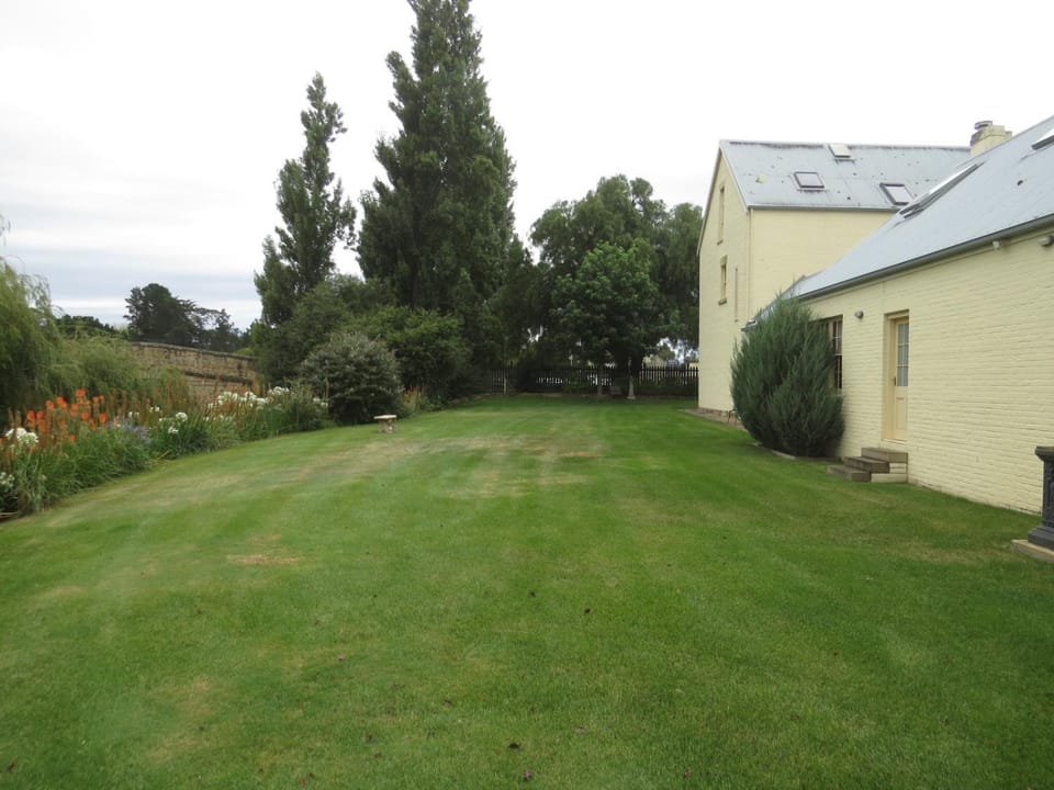 Garden, Garden view