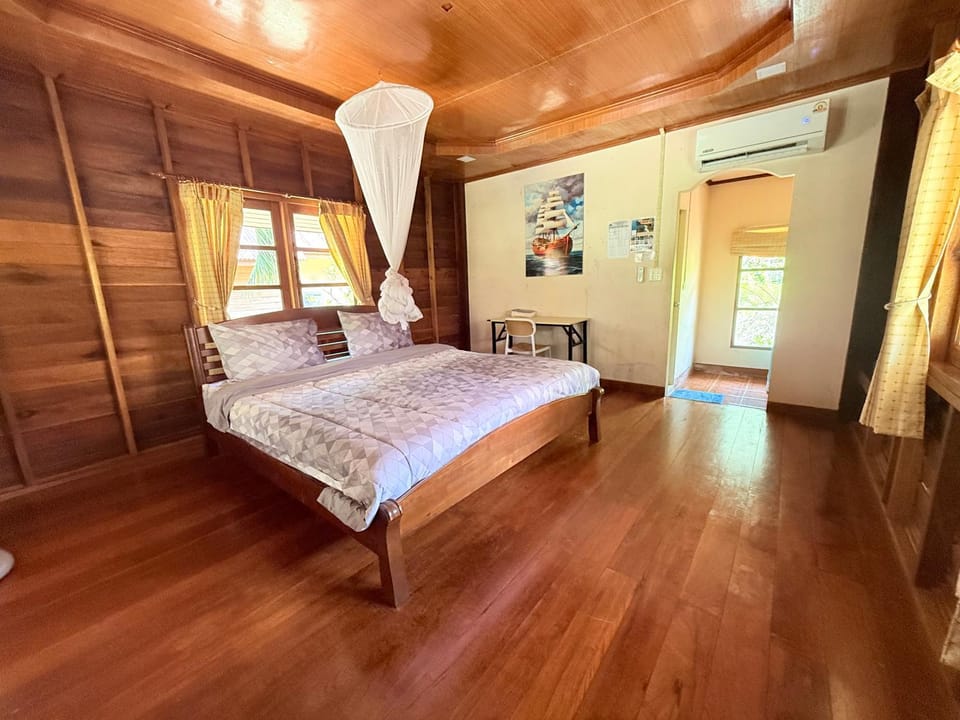 Namtok Bungalows Bed and Breakfast in Krabi Changwat