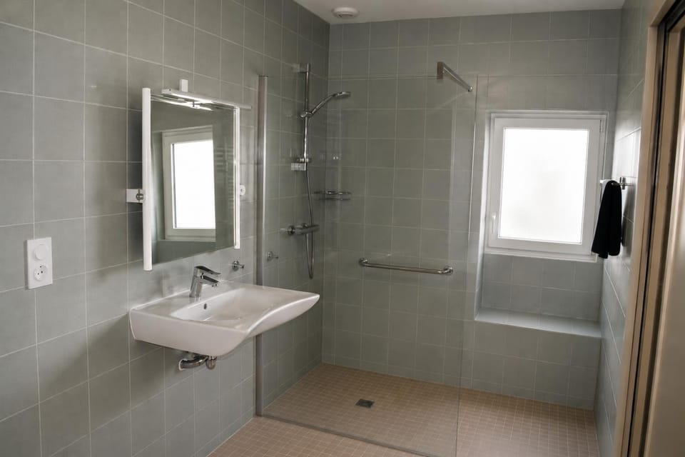 Shower, Bathroom
