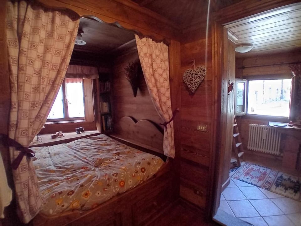 Pietra e Larice apartment with garage Apartment in La Thuile