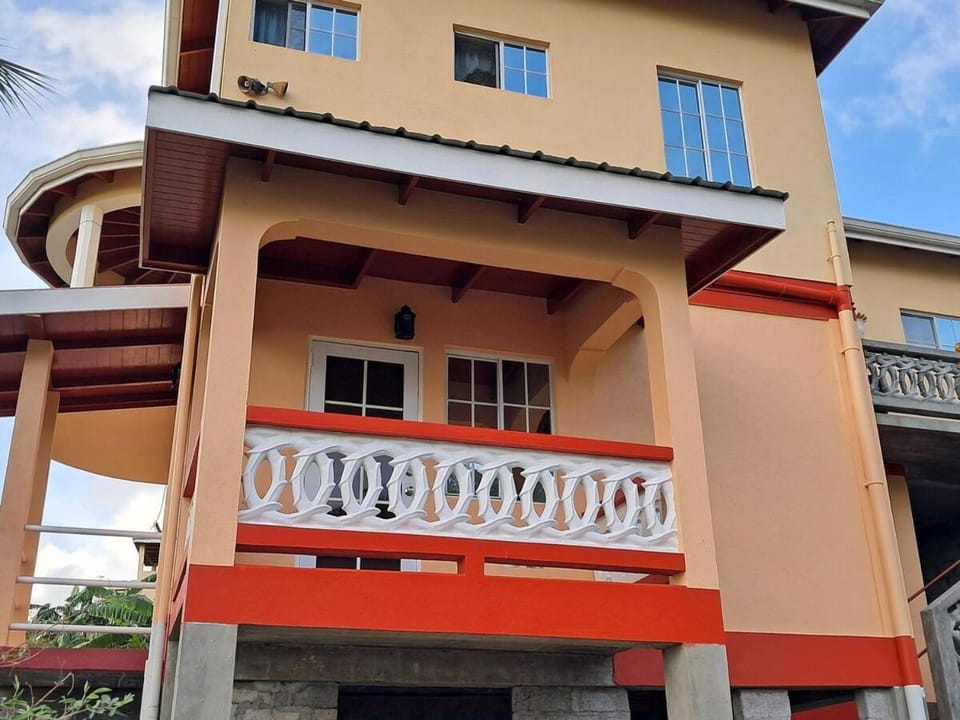 Property building, Balcony/Terrace