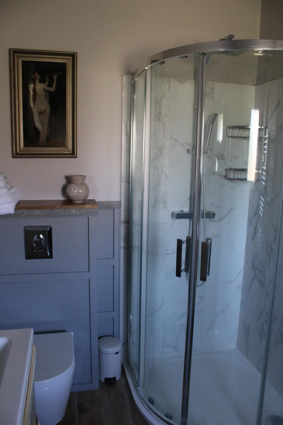 Bathroom, Living room