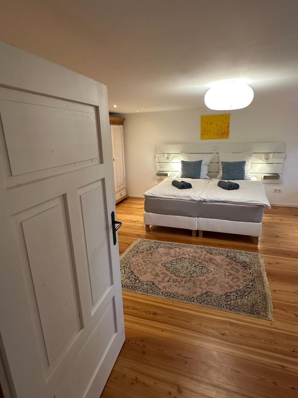 Neubergerhaus für 12 am Naturteich Apartment in Bavaria