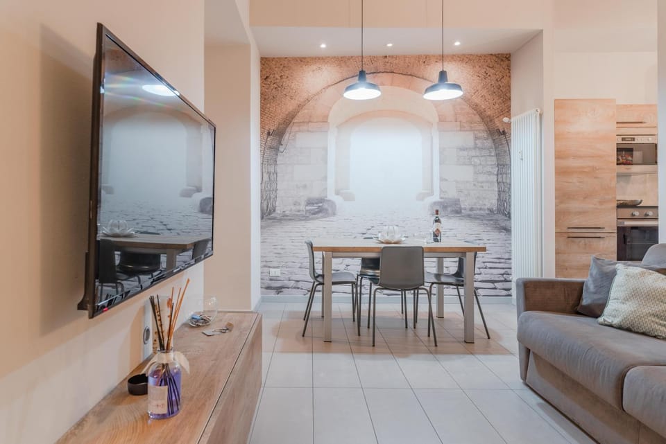 TV and multimedia, Living room, Dining area