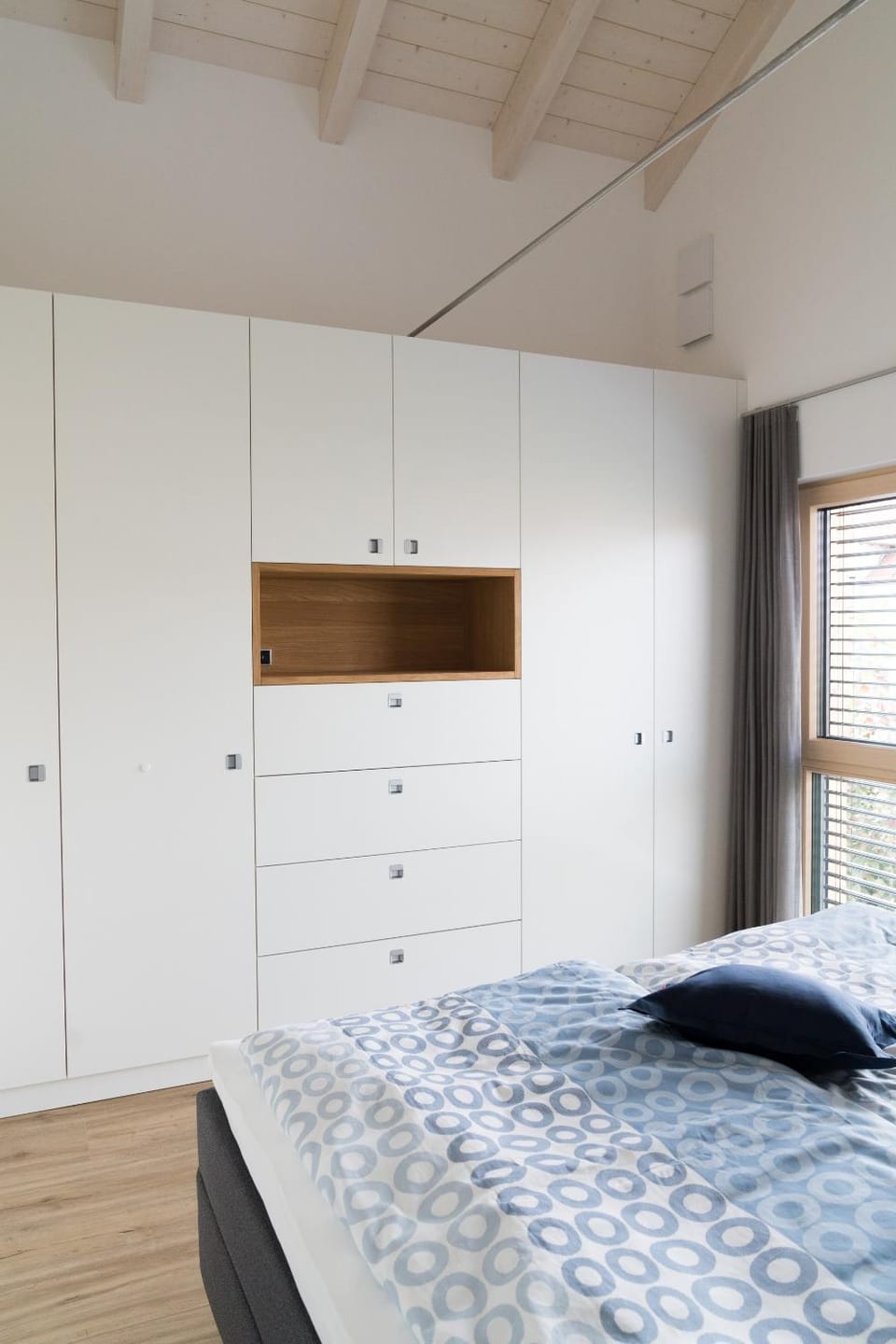 Bedroom, wardrobe