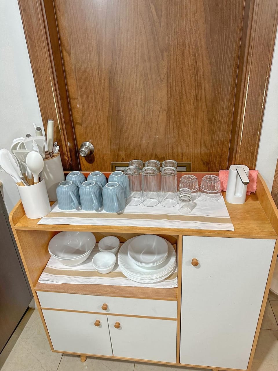 2BR Staycation Near BGC & McKinley Hill Apartment in Makati