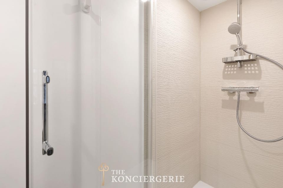 Appartement proche Republique & Canal Saint-Martin Apartment in Paris