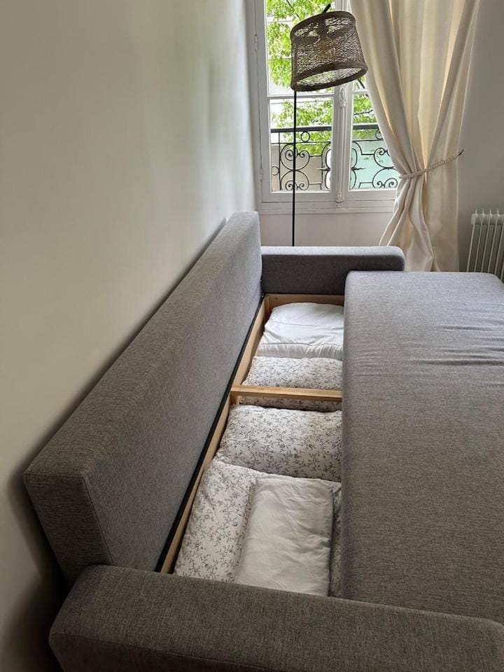Appartement Parisien Chic et Lumineux Apartment in Paris