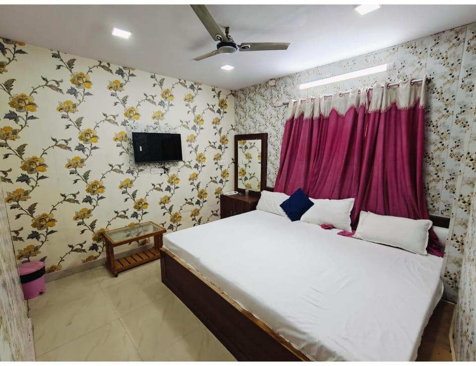 Shree Kashi Guest House 200 mtr Kashi Vishwanath Temple Vacation rental in Varanasi