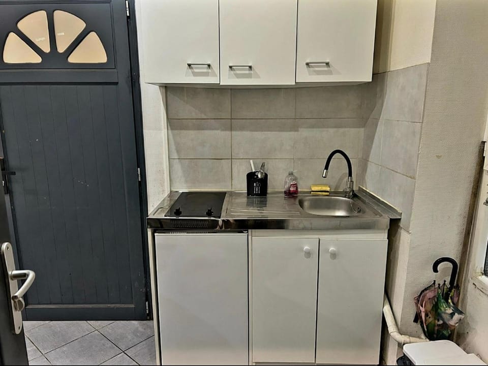 studio en hypercentre montelimar Apartment in Provence