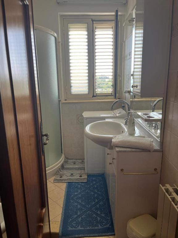 Bathroom, Bath