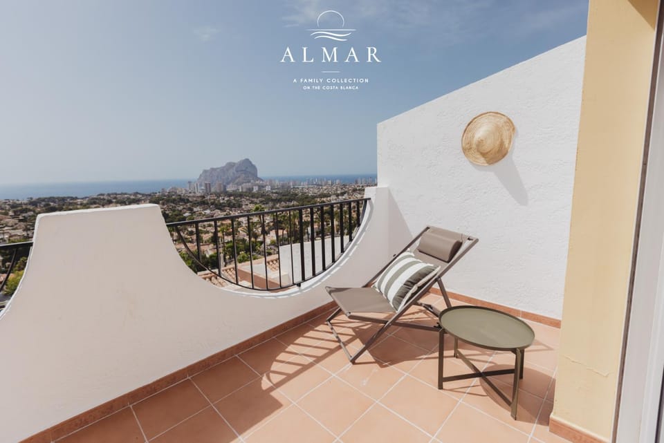 Balcony/Terrace, Mountain view, Sea view