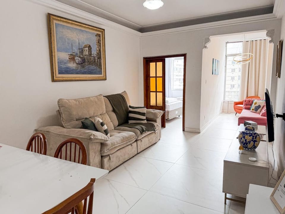 StayHome Copacabana - Apartamento completo - 2 quartos - 6 hóspedes - Poucos passos da praia Apartment in Rio de Janeiro