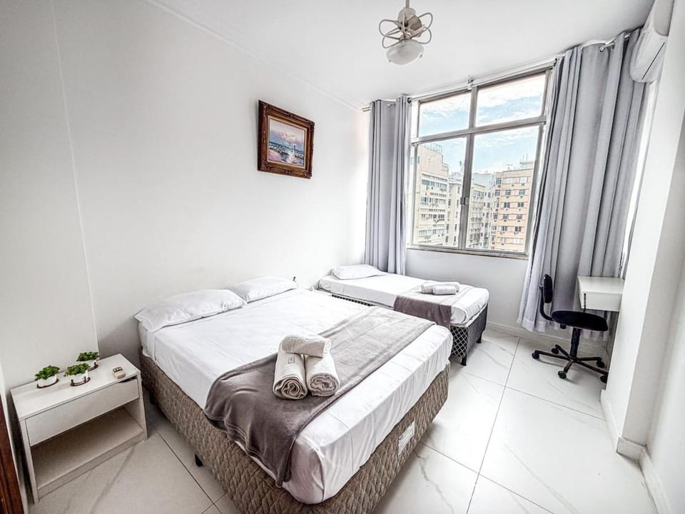 StayHome Copacabana - Apartamento completo - 2 quartos - 6 hóspedes - Poucos passos da praia Apartment in Rio de Janeiro