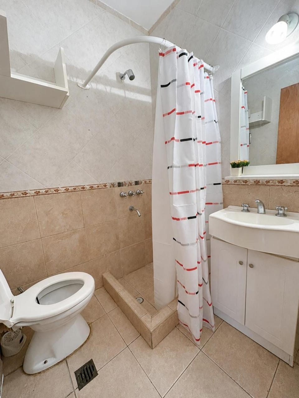 Shower, Toilet, Bathroom, towels
