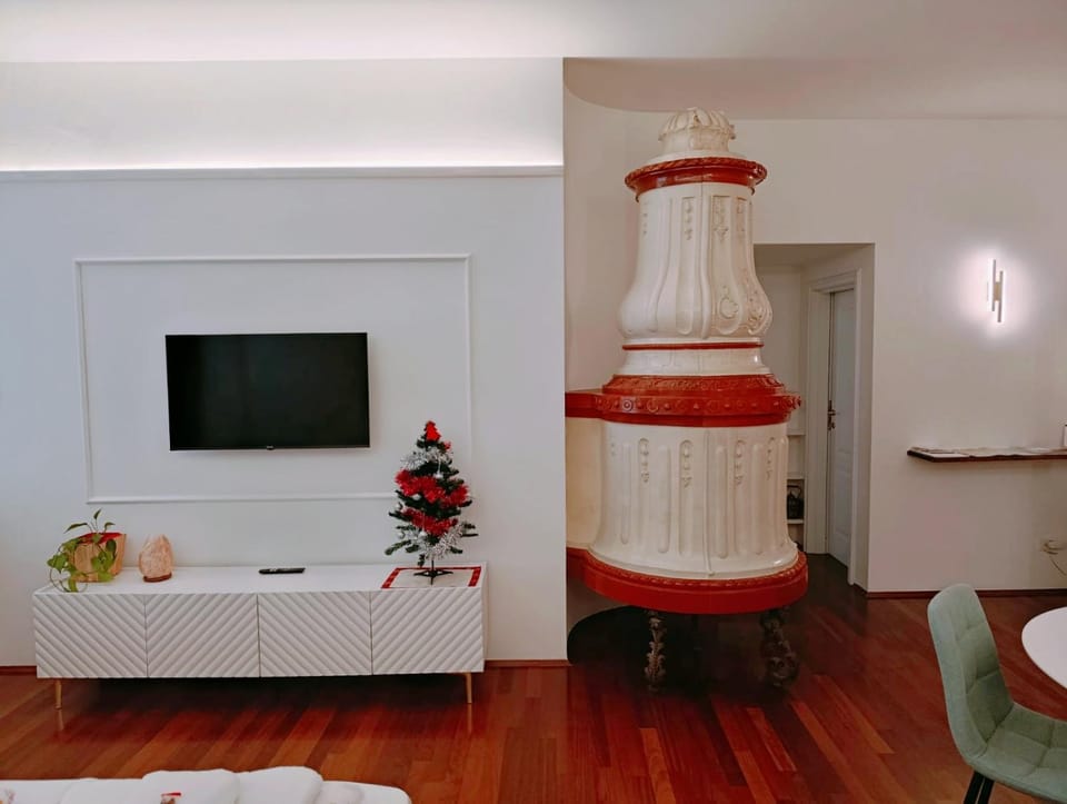 Atelier La Stube - Alpine Design Home Apartment in Bolzano