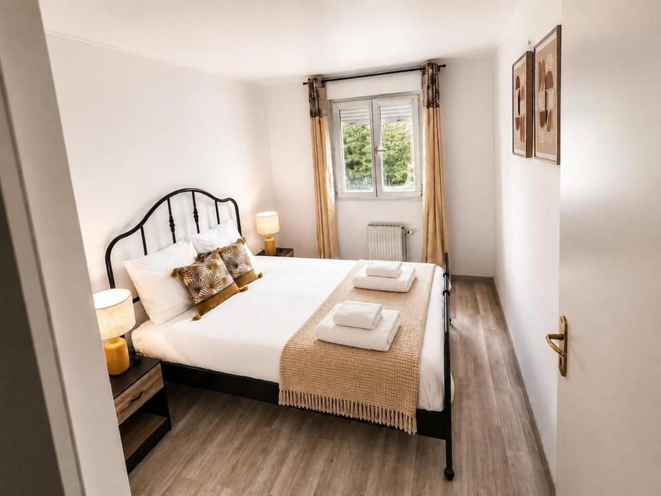 Appartement tout confort 6 voyageurs Proche gare Apartment in Île-de-France