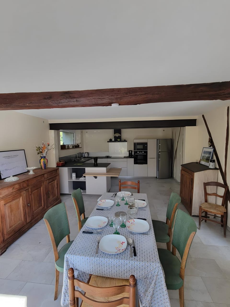 Property building, Living room