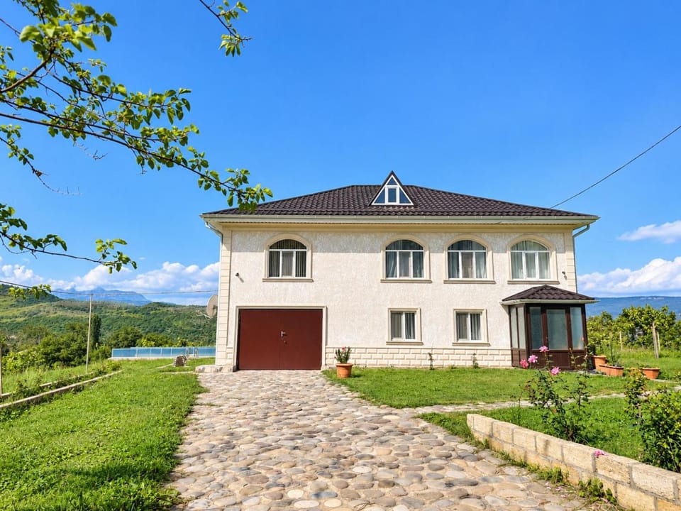 Property building, Spring, Day, Natural landscape, Garden, Garden view, Mountain view