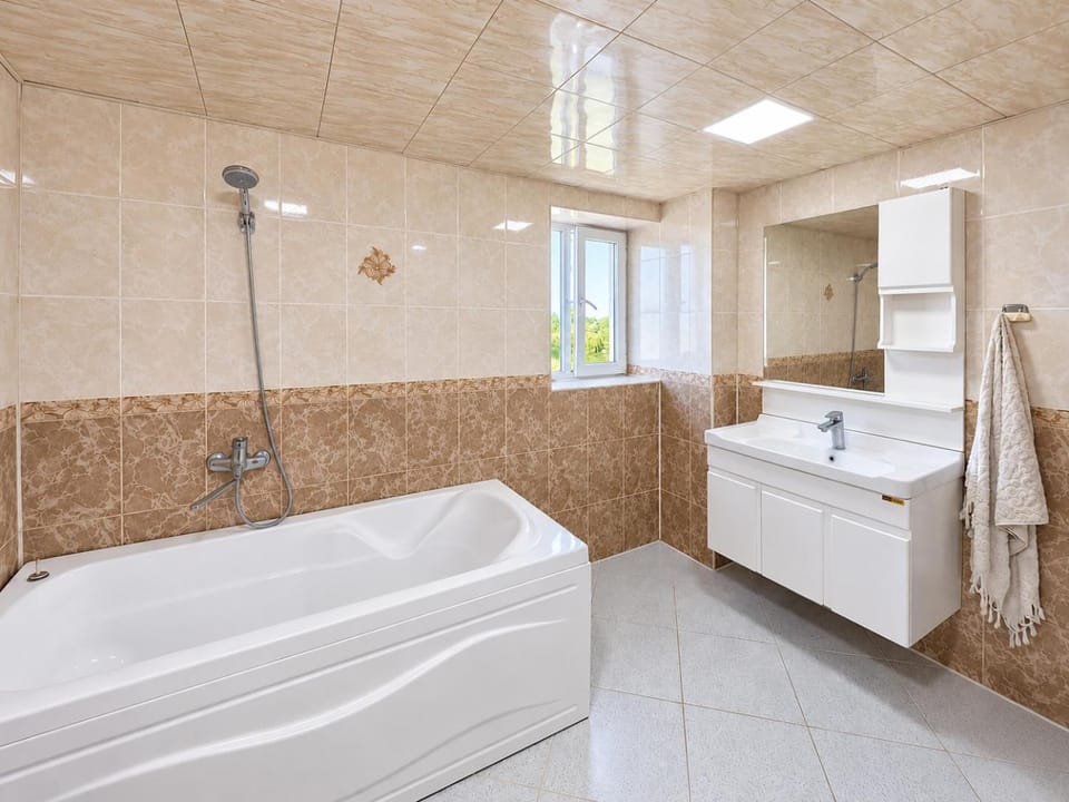 Shower, Bathroom, Bath