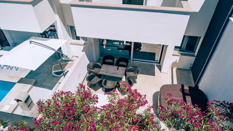 Patio, View (from property/room)