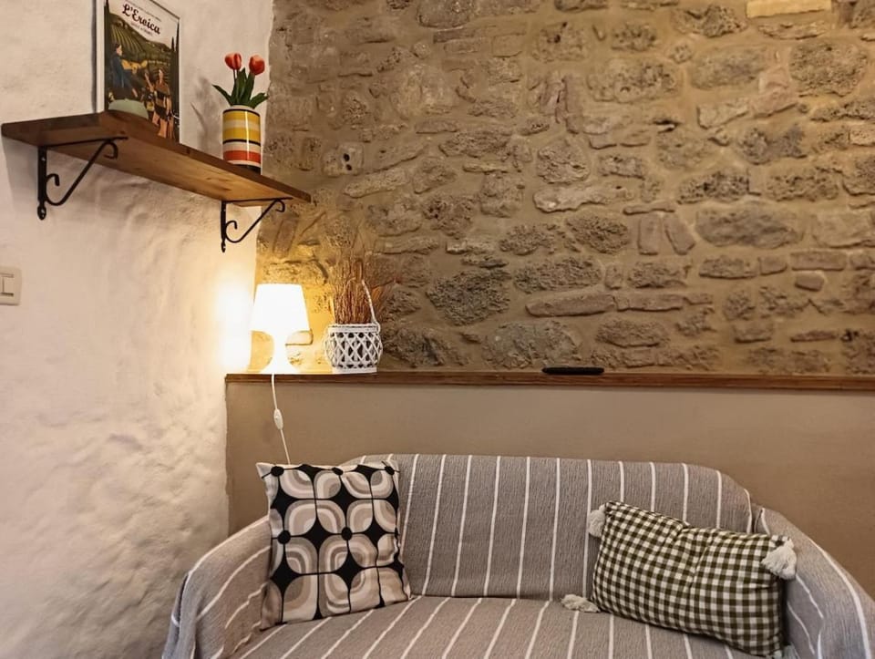 cozy central apartment Apartment in Colle di Val d Elsa
