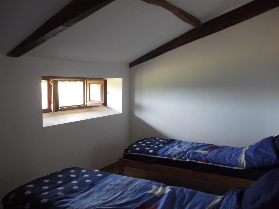 Bed, Day