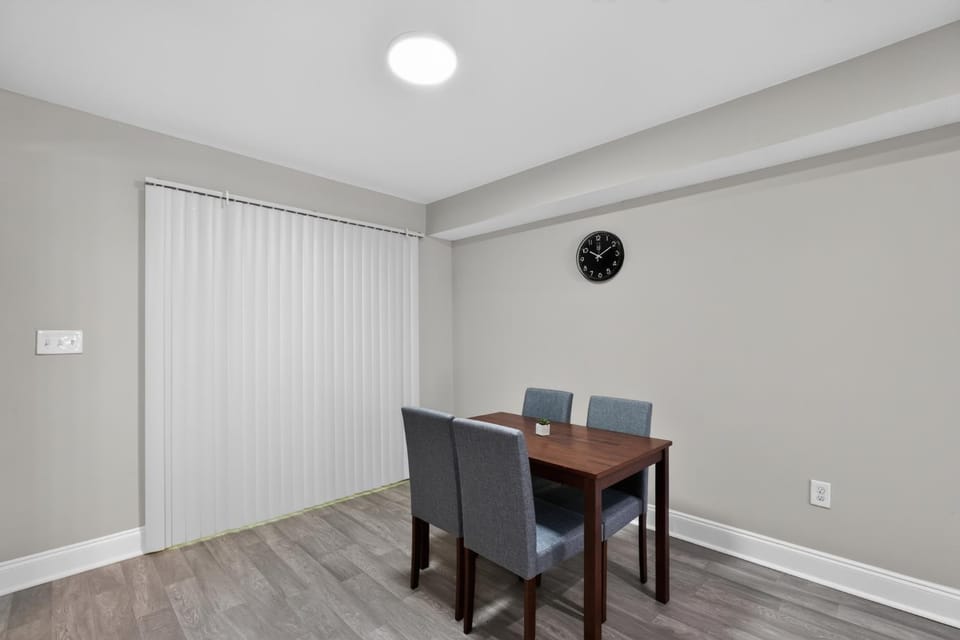 Bright Home with Modern Style Apartment in Panthersville