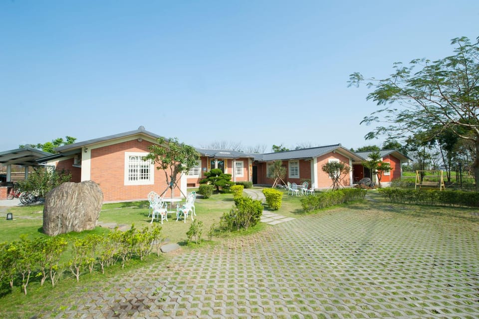 Property building, Garden