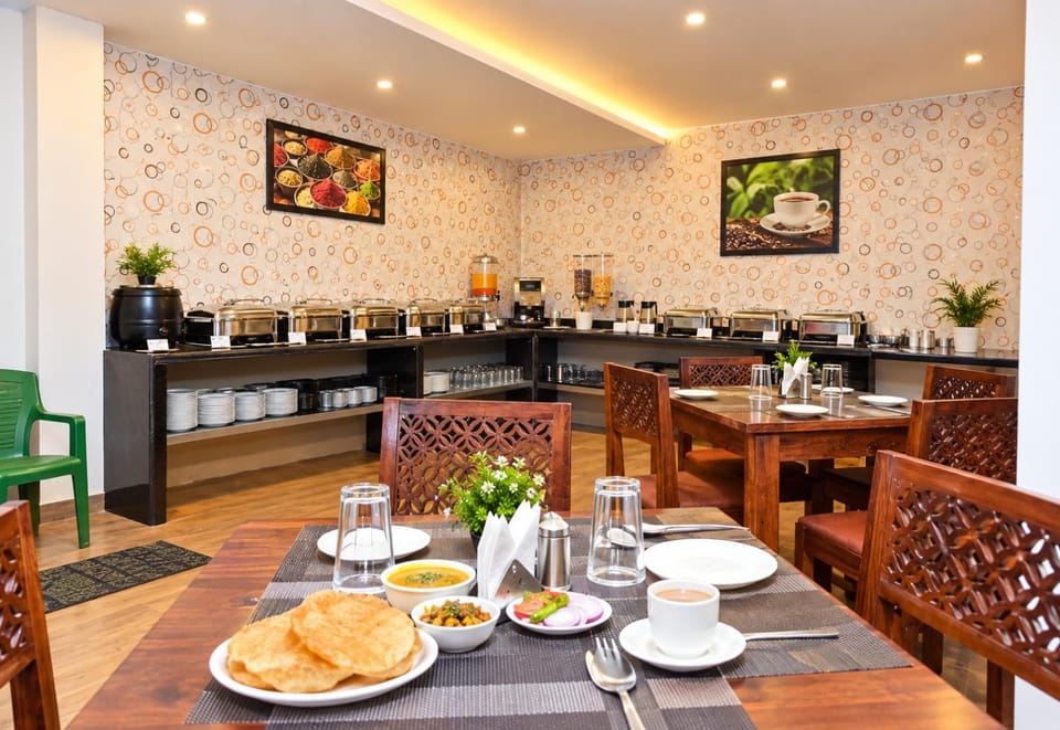 Hotel The Devraj Residency -TF-GOA- swimming pool Hotel in Candolim