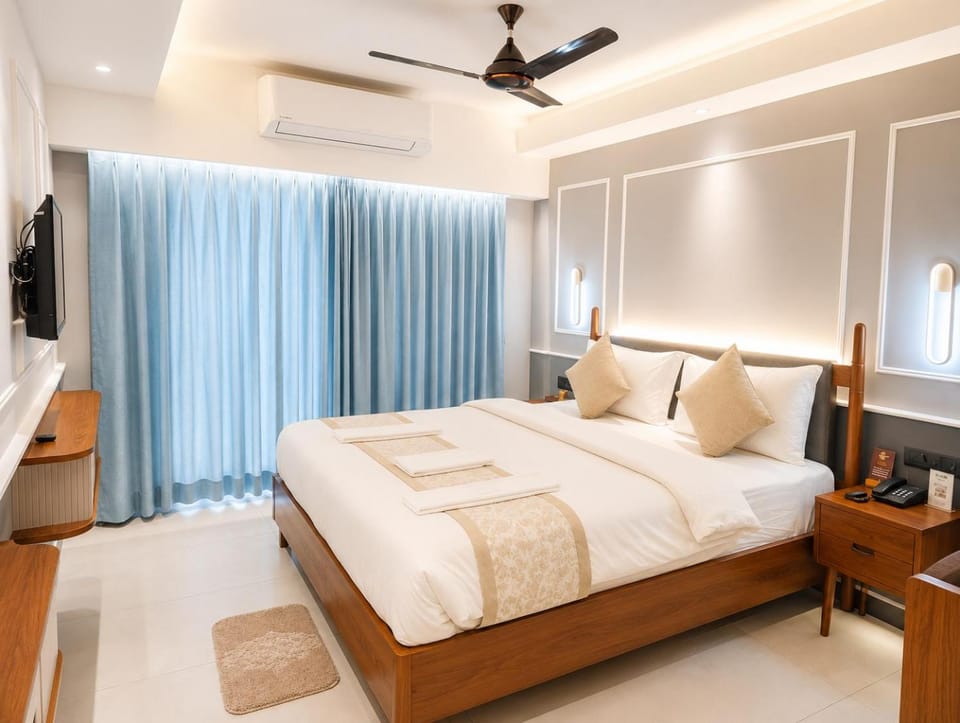 Hotel The Devraj Residency -TF-GOA- swimming pool Hotel in Candolim