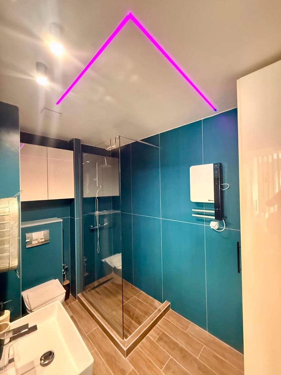 Shower, Bathroom