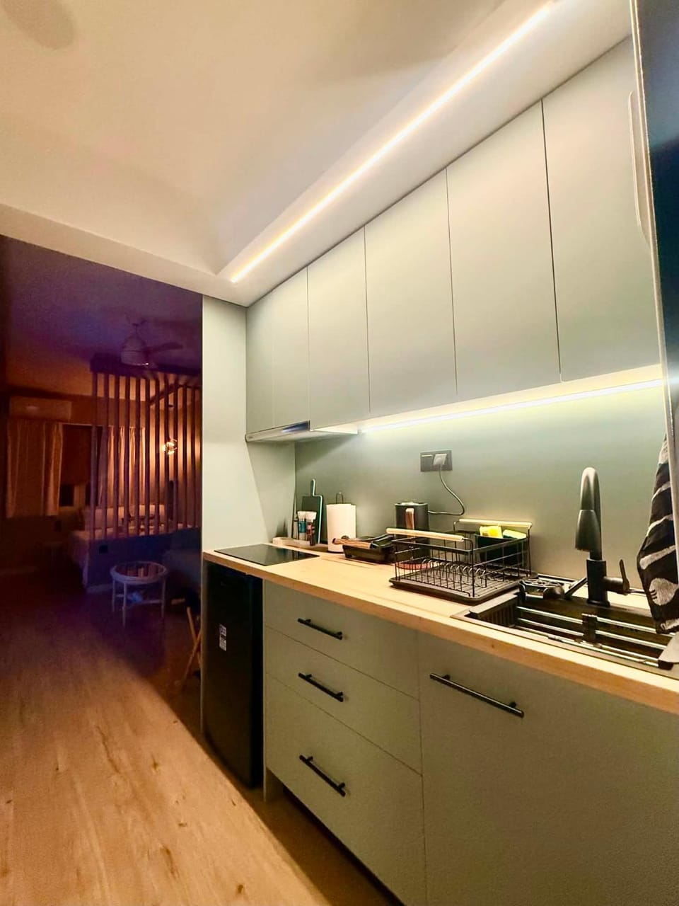 Kitchen or kitchenette, stove