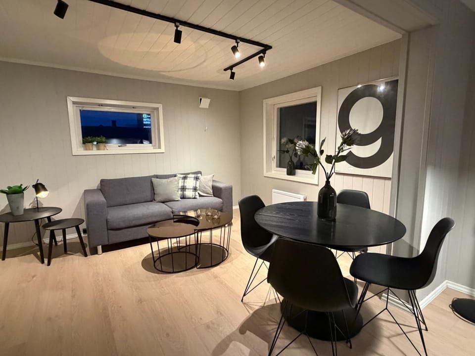 1892 by FIVE Apartment in Tromso