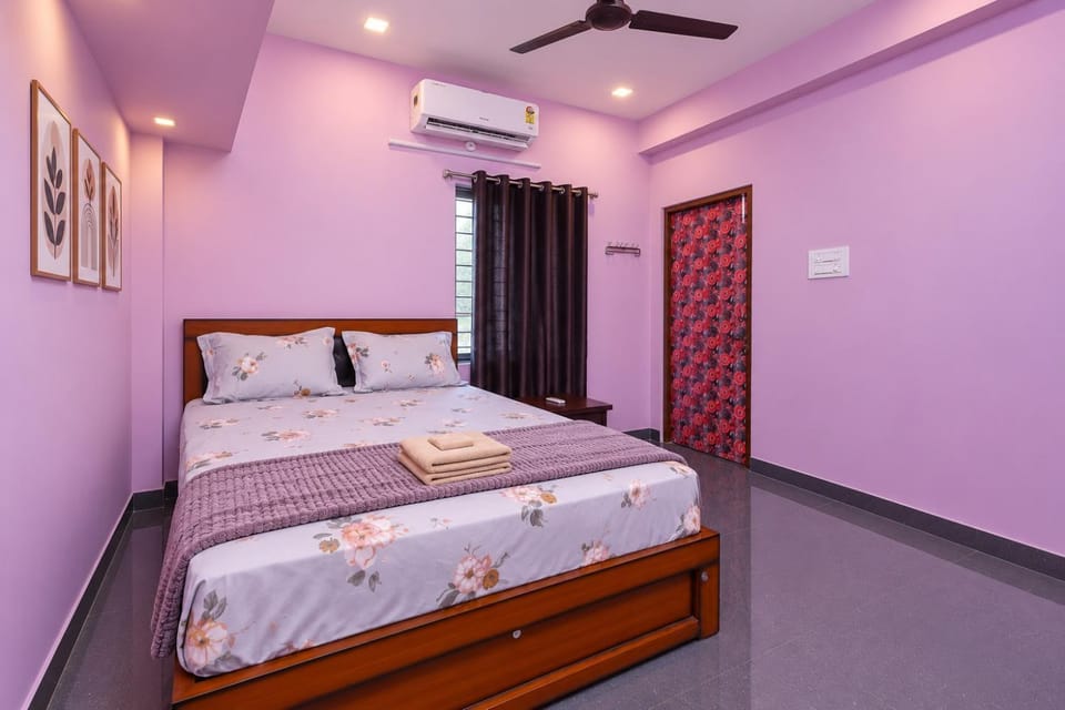 Bed, Bedroom, air conditioner