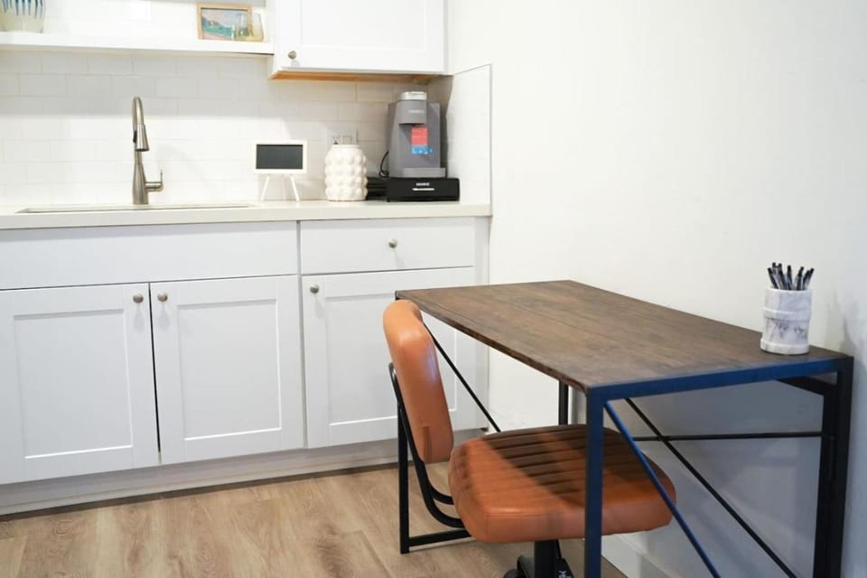 Cozy Casas White Sand Suite House in El Cajon