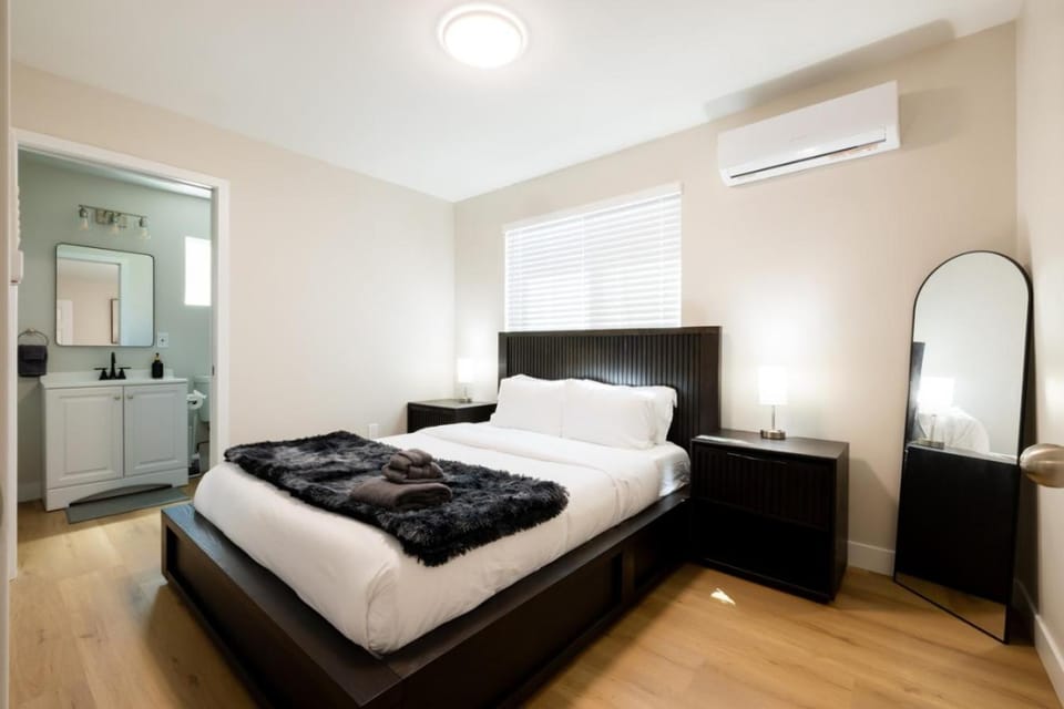 Cozy Casas Striking Santee Stay House in Santee