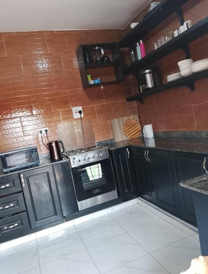 Memory vacational house Apartment in Uganda
