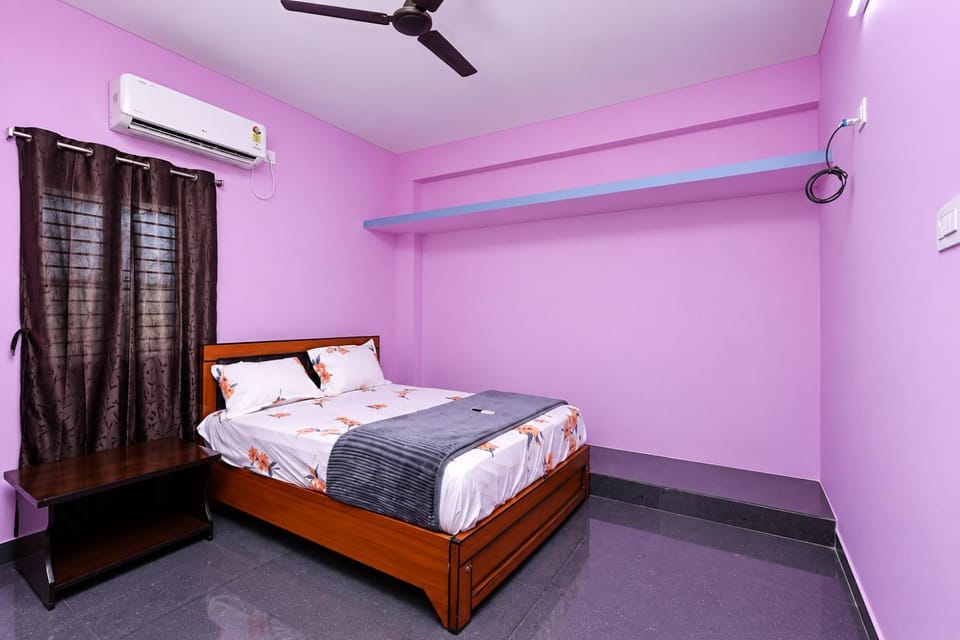 Bed, Bedroom, air conditioner